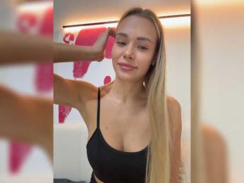 CrystalFairy webcam bongacams model stream image