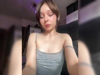 mefidufi webcam bongacams model stream image