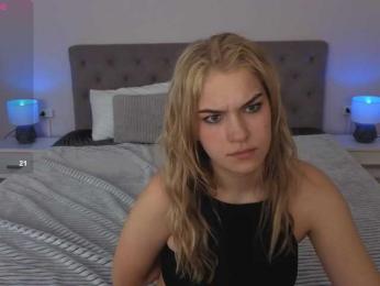 AlinaLemon webcam model stream image