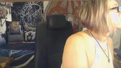 Titten_Luder webcam model stream image