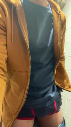 uomo86 webcam model stream image