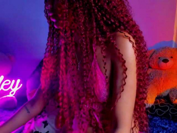 ashley-jenner webcam model stream image