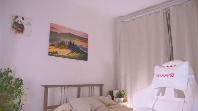 ElwynaBumford webcam model stream image