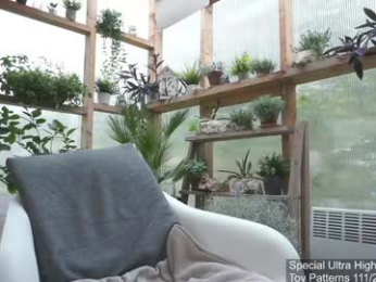 yournaughtypixie webcam model stream image