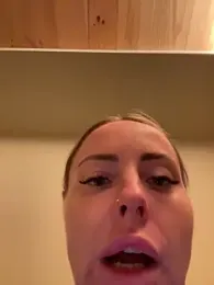 EmaSalis webcam stripchat model stream image