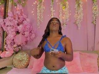 latinwondercockts webcam model stream image