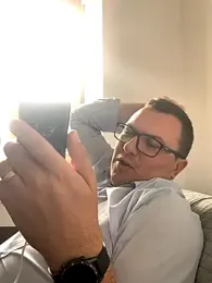 Mike8523 webcam model stream image