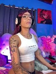 Naugth_channel_ts webcam model stream image