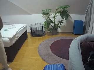 voyeurcam-julmodels-whitebed-6 webcam model stream image