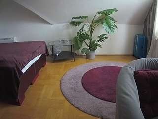 voyeurcam-julmodels-whitebed-6 webcam model stream image