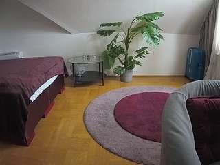 voyeurcam-julmodels-whitebed-6 webcam model stream image