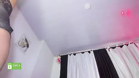 valen_pretty webcam model stream image
