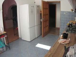voyeurcam-julmodels-kitchen webcam model stream image