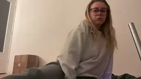 Isabunnyy webcam model stream image