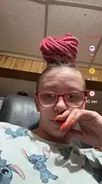 Stonermama666420 webcam model stream image