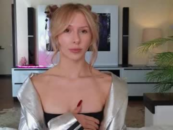 yononeey webcam model stream image