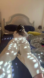 WhiteBubs webcam model stream image