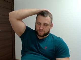 b-l-o-n-d webcam model stream image