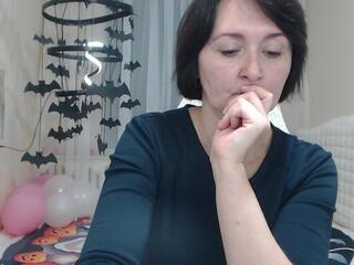 Vivian Azure webcam model stream image