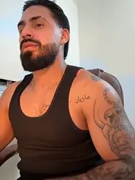 Ryan_Black3 webcam model stream image