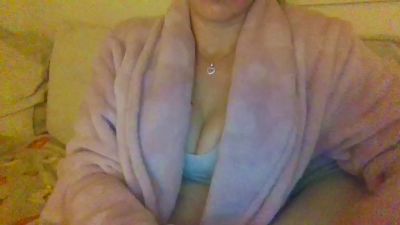 XHoneyBlossomX webcam model stream image