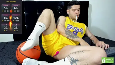 Noha_white webcam stripchat model stream image