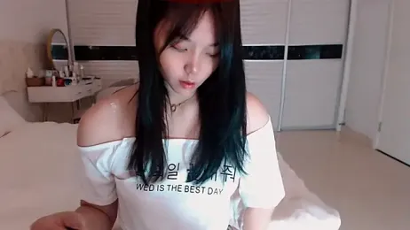 Miu1_girl webcam model stream image