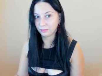 cuckqueenxxl webcam model stream image