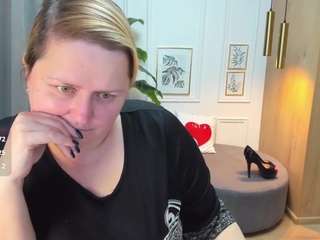 scarlettsoft webcam model stream image