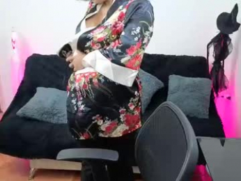 emilyriskhot webcam chaturbate model stream image