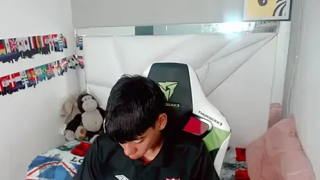 Liarr_ webcam model stream image