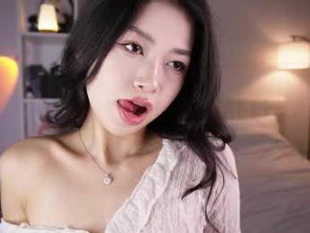yourlittlesunrise_ webcam model stream image