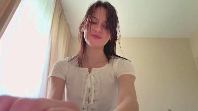 JuleThreets webcam model stream image