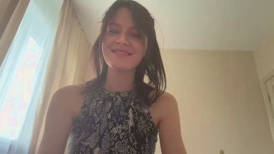 JuleThreets webcam model stream image