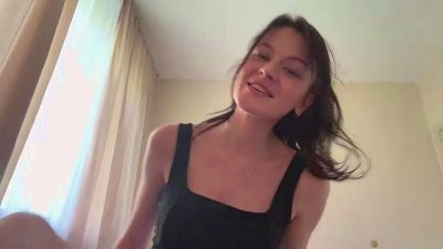 JuleThreets webcam model stream image