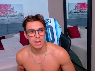 Troy Efron webcam model stream image