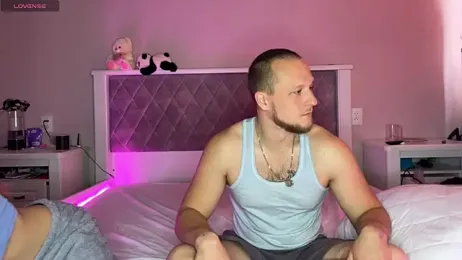 lion_and_kittyy webcam model stream image