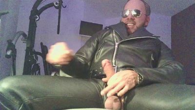 leatherdude webcam model stream image