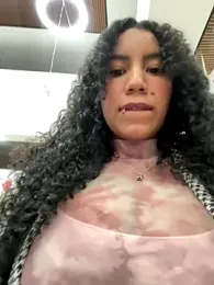 serena_willow webcam model stream image