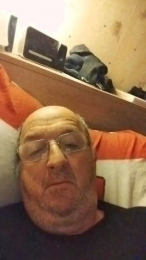 riri76560 webcam cam4 model stream image