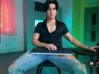 christianlevine_ webcam model stream image
