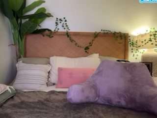 thelittlenative webcam model stream image