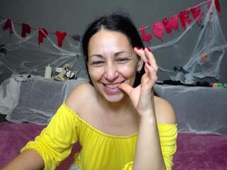 Lilu Bitter webcam model stream image