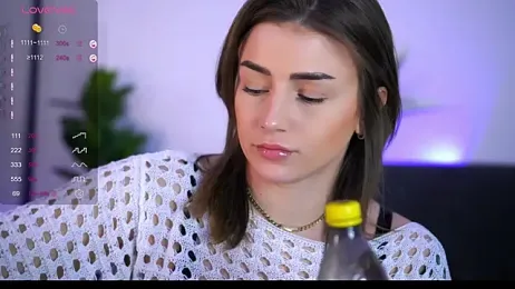 BabbyAisha webcam model stream image