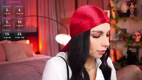 LunaNight webcam stripchat model stream image