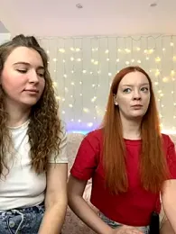 Radiants_two webcam model stream image