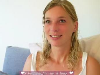 joannadea webcam model stream image