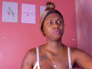 kinkyandsavage webcam model stream image