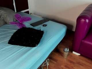 rossmildrey webcam model stream image