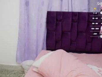 daaphne webcam model stream image